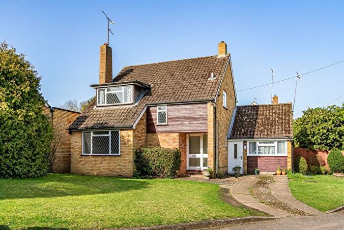 4 Bedroom Detached House For Sale In Rivershill, Watton At Stone, SG14