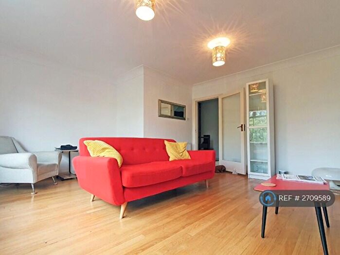 4 Bedroom Terraced House To Rent In Albemarle Road, Beckenham, BR3