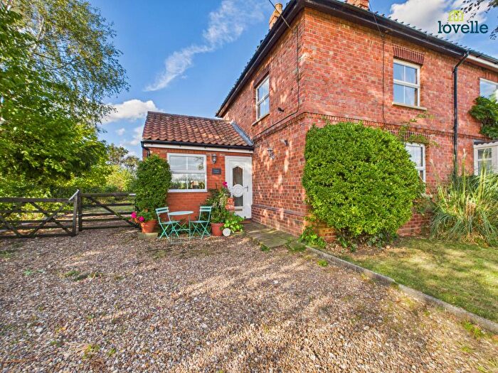 3 Bedroom Semi Detached House For Sale In Manor Cottage Apley, Market Rasen, LN8