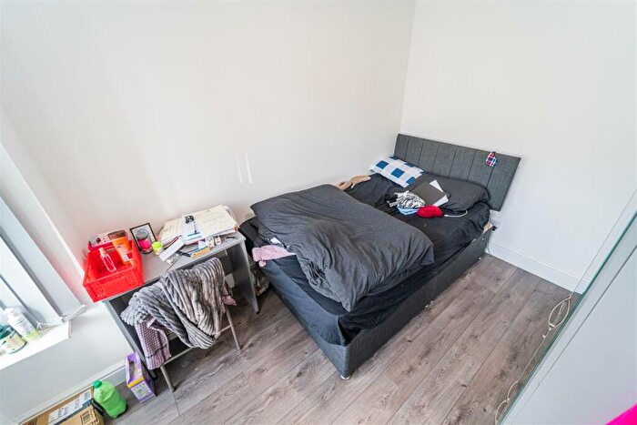 4 Bedroom House To Rent In Harborne Park Road, Birmingham, B17