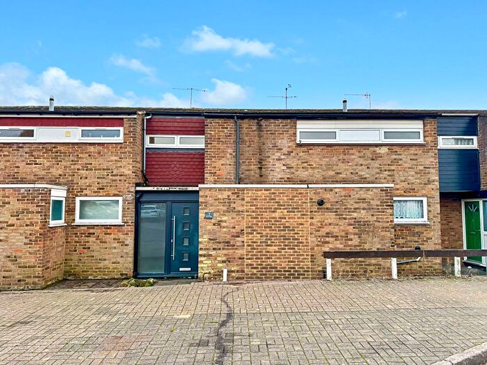 3 Bedroom Terraced House For Sale In Plover Close, Edenbridge, TN8