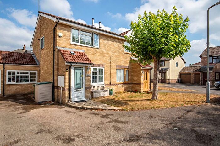 2 Bedroom Semi Detached House For Sale In Silver Birch Close, Cardiff, CF14
