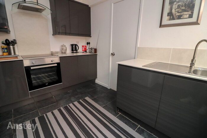 5 Bedroom Detached House To Rent In Earls Road, Southampton, Hampshire, SO14