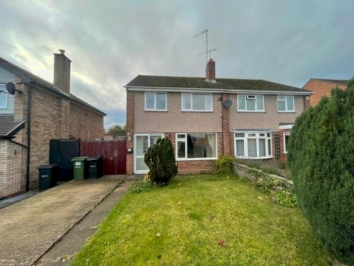 3 Bedroom Property To Rent In Monarch Drive, Worcester WR2