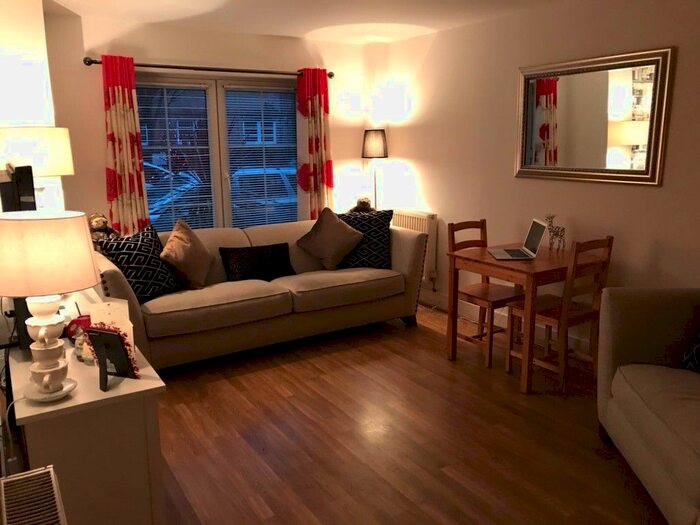 2 Bedroom Flat To Rent In Timber Bush, Edinburgh, EH6