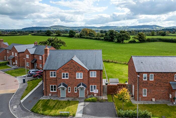 3 Bedroom Semi-Detached House For Sale In Hill Garth Road, Newton-By-Tattenhall, Chester, CH3