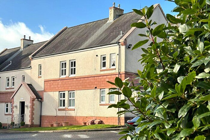 3 Bedroom Flat For Sale In Kelvin Walk, Largs, KA30