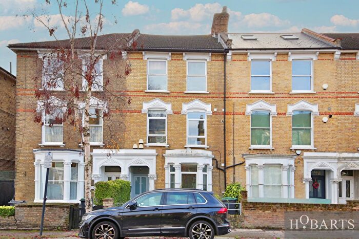 2 Bedroom Flat To Rent In Lancaster Road, London, N4