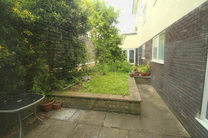 3 Bedroom Property To Rent In Station Road, BN1