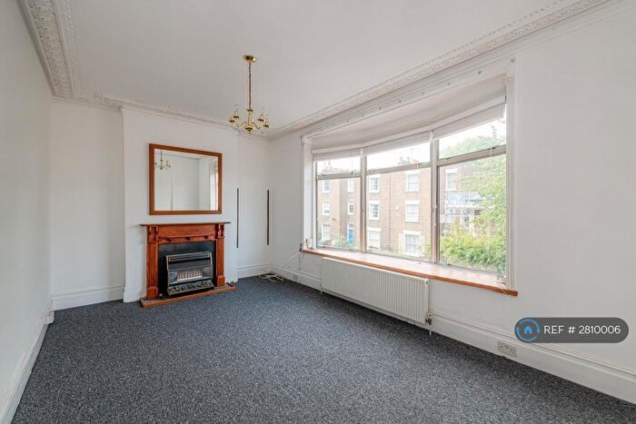 2 Bedroom Flat To Rent In Middle Lane, London, N8