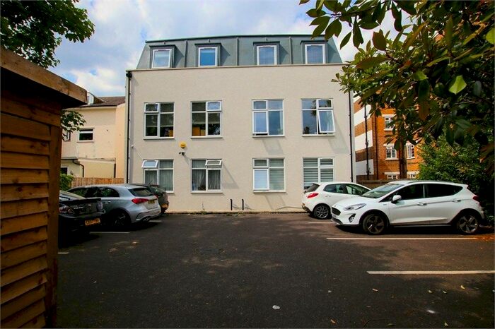 1 Bedroom Flat To Rent In - Belmont Road, Wallington, SM6