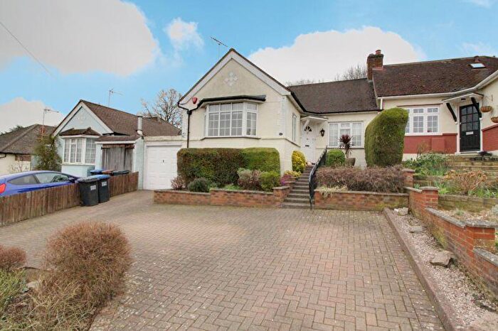 3 Bedroom Semi-Detached House To Rent In King James Avenue, Cuffley, EN6