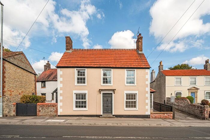 5 Bedroom Detached House For Sale In Vicarage Street, Warminster, BA12