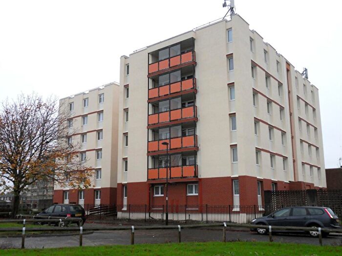 2 Bedroom Flat To Rent In Ewart Court, Red House Farm, NE3