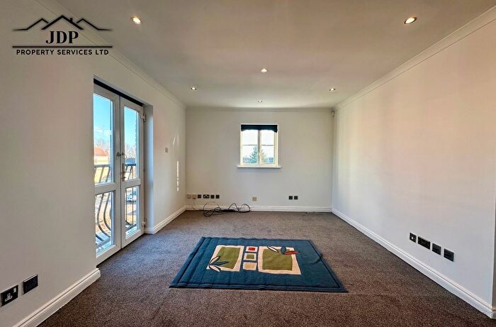 2 Bedroom Flat To Rent In Fortune Court, Stern Close, Barking, IG11