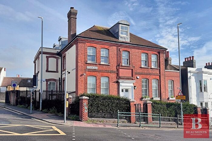 2 Bedroom Flat For Sale In Ditchling Road, Brighton, BN1