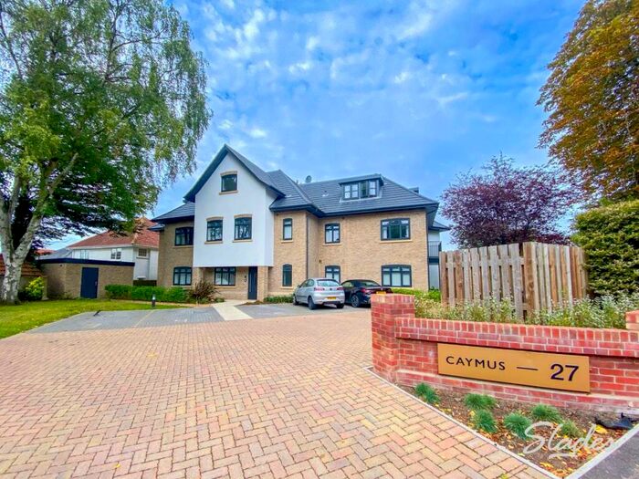 2 Bedroom Flat To Rent In St Peters Road, Parkstone, Poole, BH14