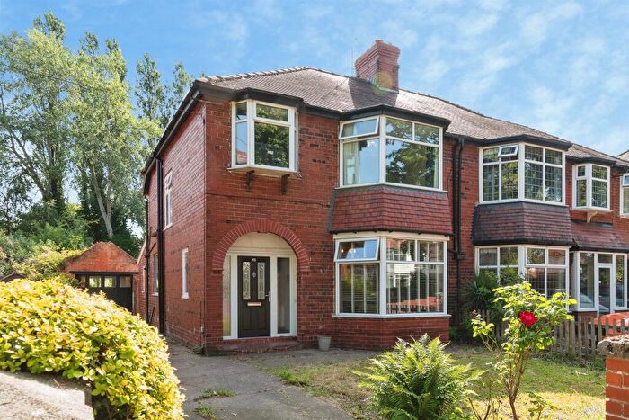 3 Bedroom Semi Detached House For Sale In Wolfreton Lane, Willerby, Hull, HU10