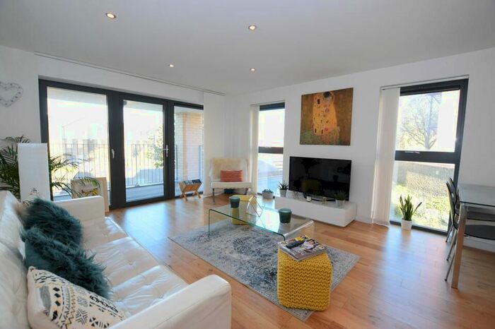 2 Bedroom Flat To Rent In Akerman Road, London, SW9