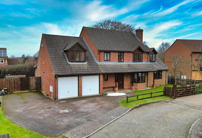 5 Bedroom Detached House For Sale In Irving Dale, Old Farm Park, MK7