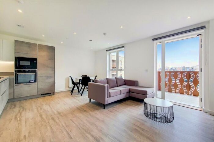 2 Bedroom Apartment To Rent In Fresh Wharf Road, Barking, Essex, IG11