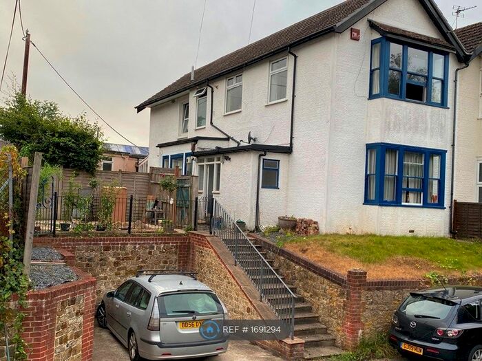 1 Bedroom Flat To Rent In June Lane, Midhurst, GU29