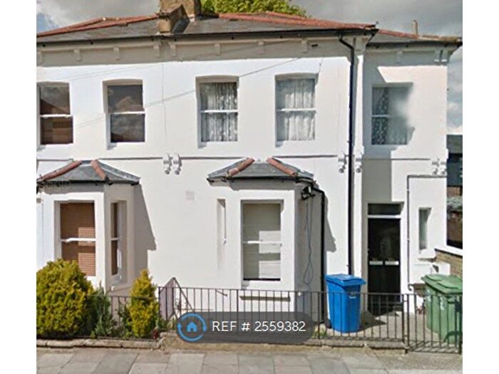 1 Bedroom Flat To Rent In Philip Walk, London, SE15