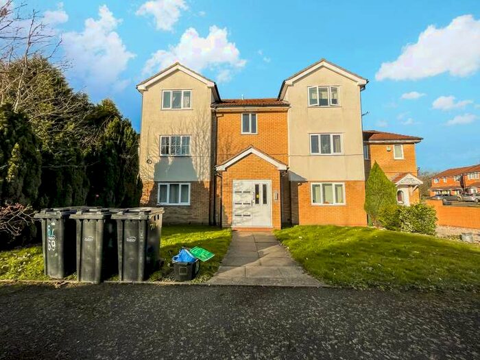 2 Bedroom Flat To Rent In Foxdale Drive, Brierley Hill, DY5