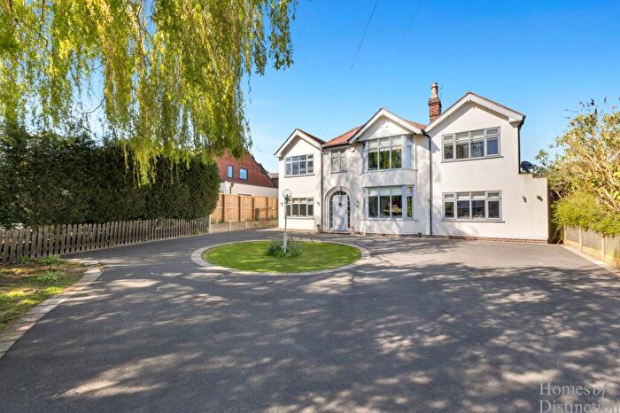 5 Bedroom Detached House For Sale In Moss Road, Alderley Edge, SK9