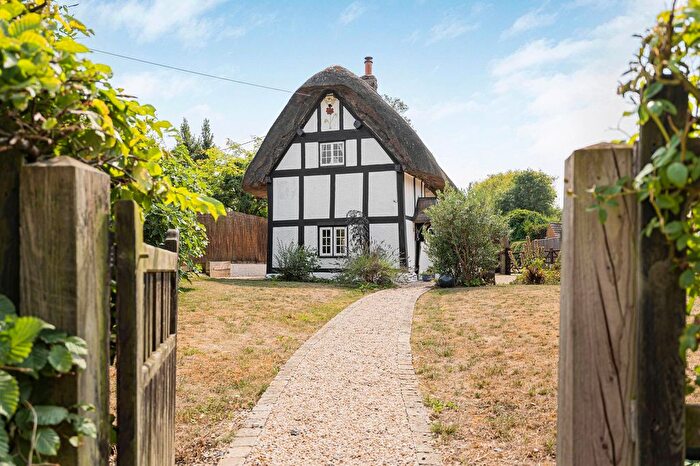 2 Bedroom Detached House For Sale In The Green, Chalgrove, OX44