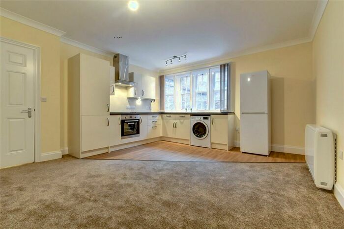 1 Bedroom Flat To Rent In Friary Chambers, Whitefriargate, Hull, East Yorkshire, HU1