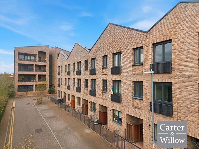 4 Bedroom Town House For Sale In Baynes Crescent, Dagenham, RM10