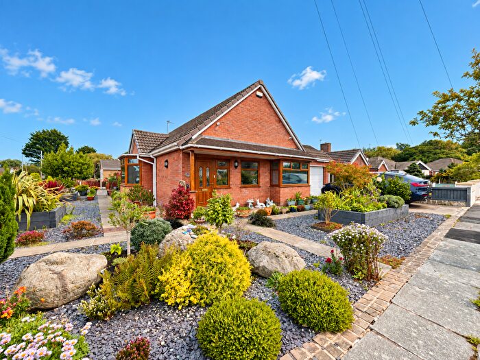 3 Bedroom Bungalow For Sale In Seniors Drive, Cleveleys, FY5