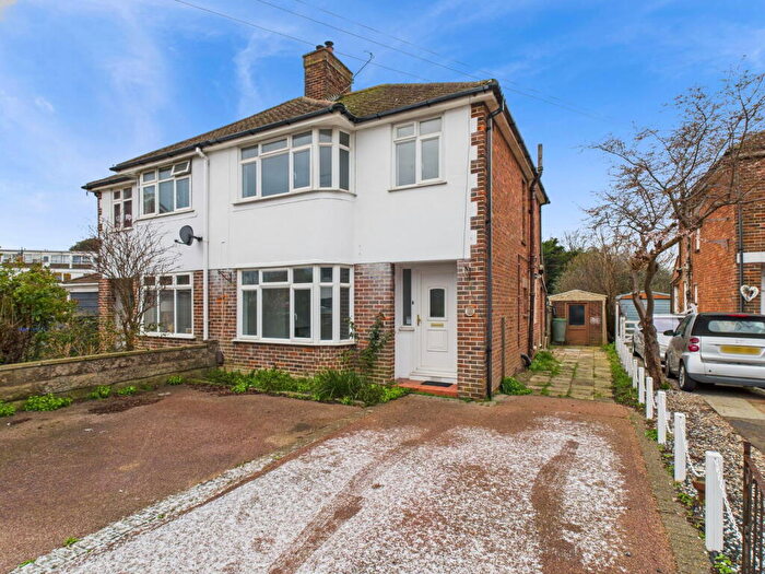 3 Bedroom Semi Detached House For Sale In Broadwater Way, Worthing, BN14