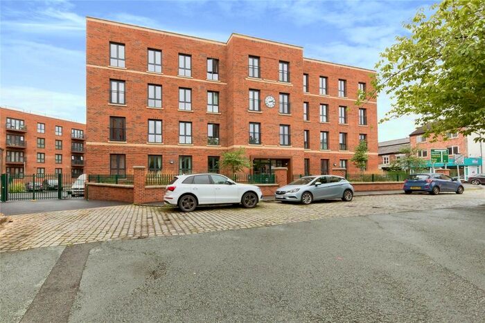 2 Bedroom Flat For Sale In Park Green, Macclesfield, Cheshire, SK11