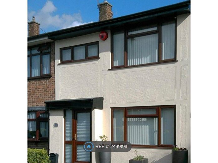 3 Bedroom End Of Terrace House To Rent In Midhurst Close, Hornchurch, RM12