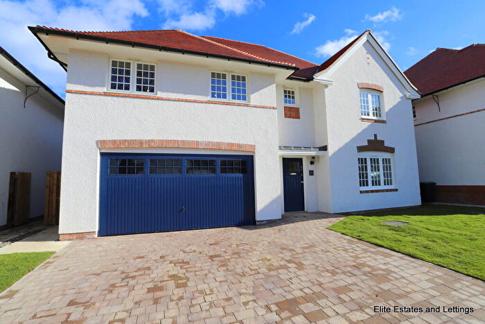 5 Bedroom Detached House For Sale In Lionfields, Lambton Park, DH3