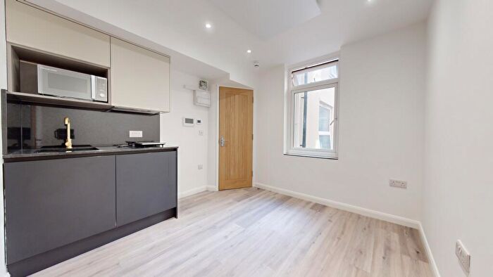 1 Bedroom Flat To Rent In Middle Street, Brighton, BN1