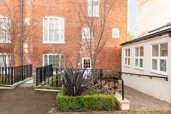 2 Bedroom Retirement Property For Sale In Harbury Court, Binswood Avenue, Leamington Spa, Warwickshire, CV32