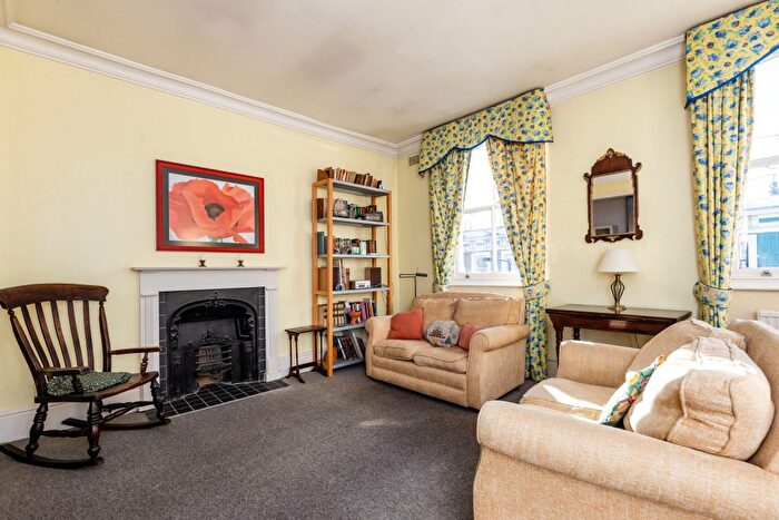 1 Bedroom Flat For Sale In Finborough Road, London, SW10