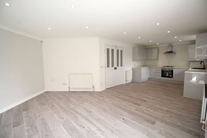 2 Bedroom Flat To Rent In Bloomfield Court, Sunderland, SR6
