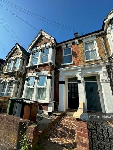 2 Bedroom Flat To Rent In Vernon Road, London, E11