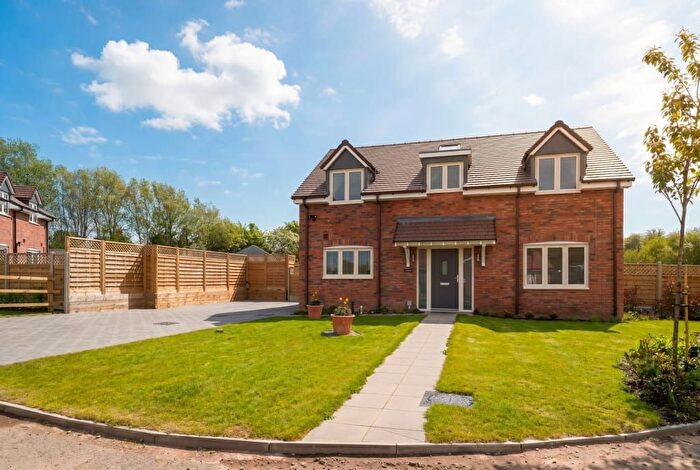 4 Bedroom Detached House For Sale In Mayfield Farm, Henley In Arden, Warwickshire, B95