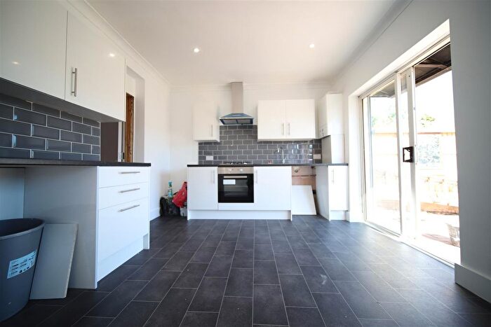 3 Bedroom Terraced House To Rent In Windsor Road, Enfield, EN3