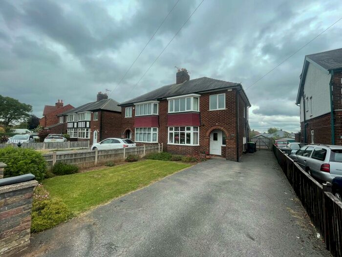 3 Bedroom Semi-Detached House To Rent In Watnall Road, Hucknall, NG15