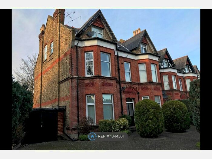 1 Bedroom Flat To Rent In Park Road, Surbiton, KT5