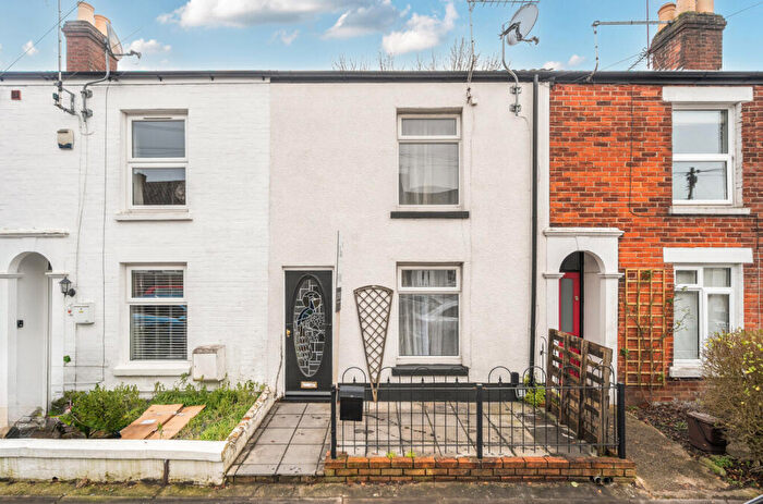 2 Bedroom Terraced House For Sale In Cedar Road, Inner Avenue, Southampton, Hampshire, SO14