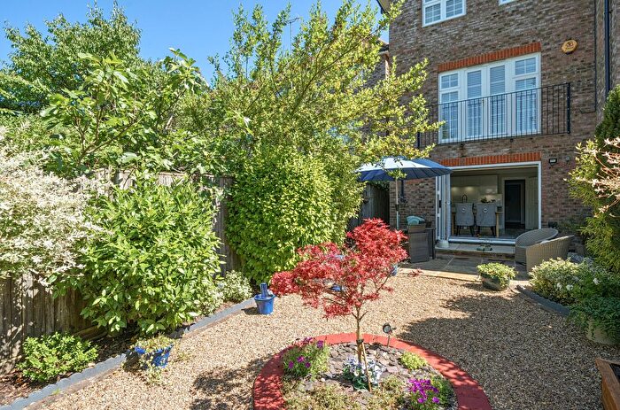 4 Bedroom Town House For Sale In Hillcrest, Mill Lane, Storrington, RH20