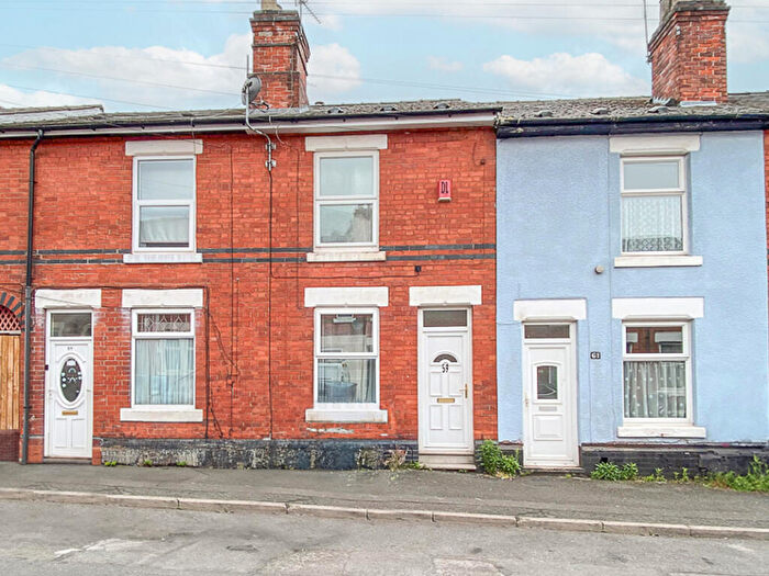 2 Bedroom Town House To Rent In Campion Street, DE22