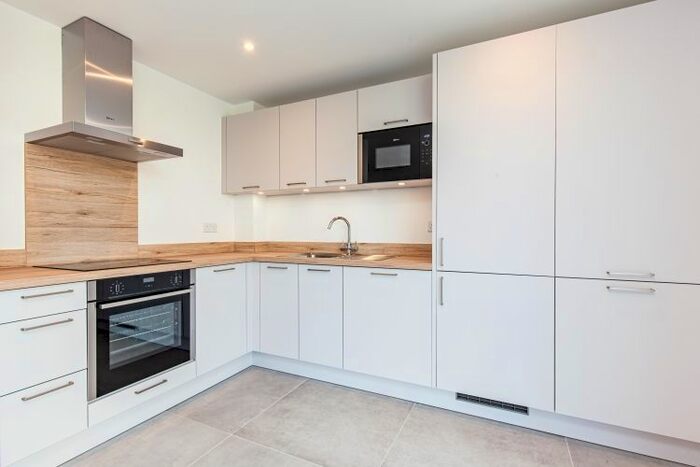 2 Bedroom Flat To Rent In Denchworth Road, Grove, Wantage, OX12